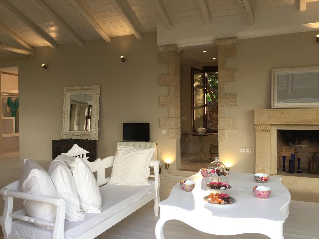 Icons Sea Of Crete Villa Malia  Exterior photo